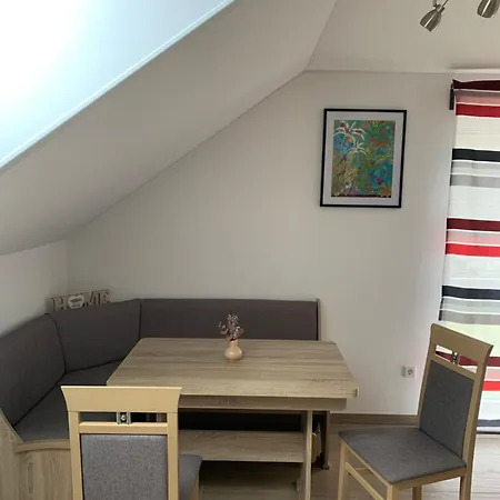 Husky-hof شقة Thanstein