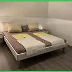 Husky-hof Apartamento *