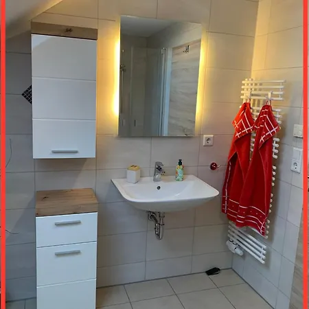 Husky-hof * Thanstein